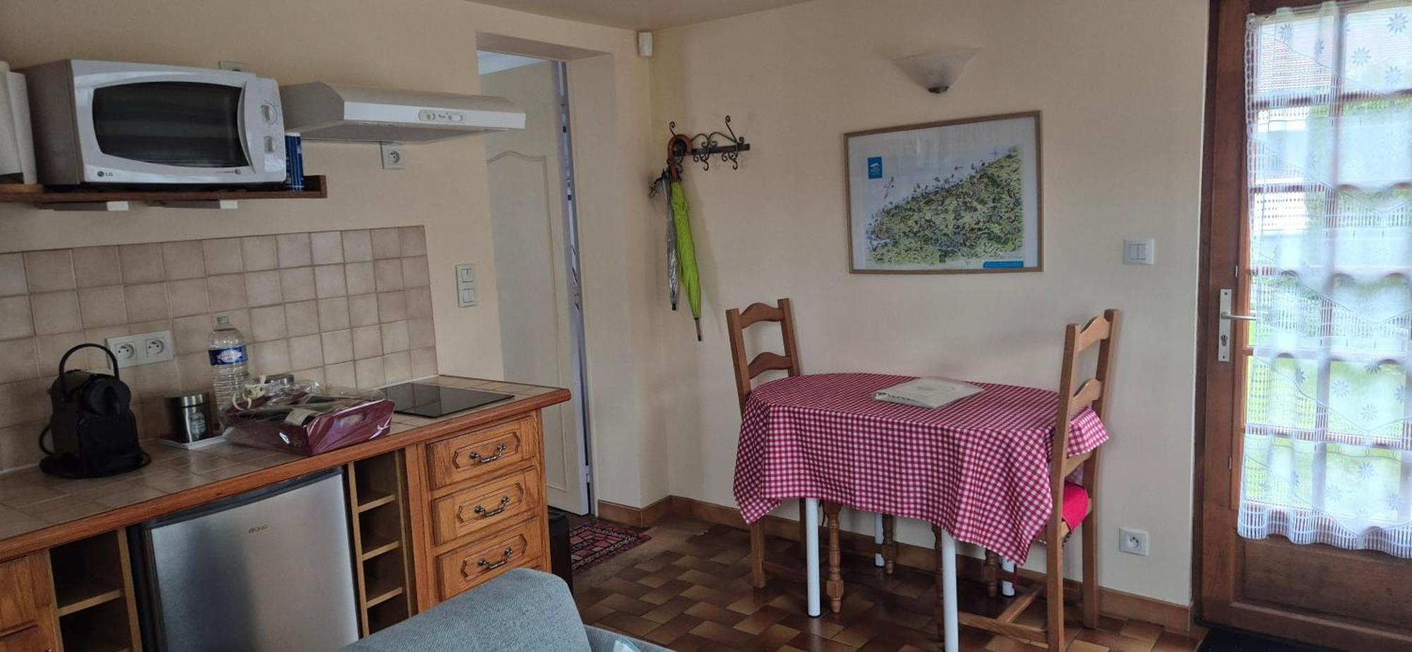 Le Petit Gite De La Varenne Saint-Hellier Esterno foto